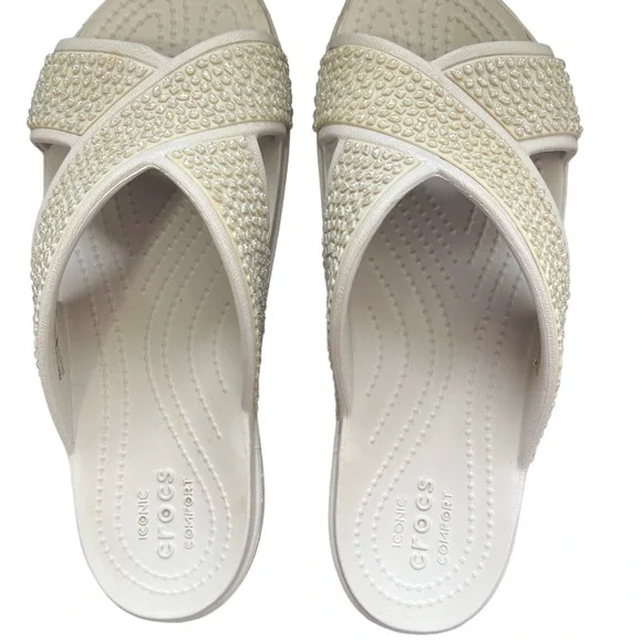 CROCS COMFORT Sloane Gray Embellished crocs - Picture 2 of 4